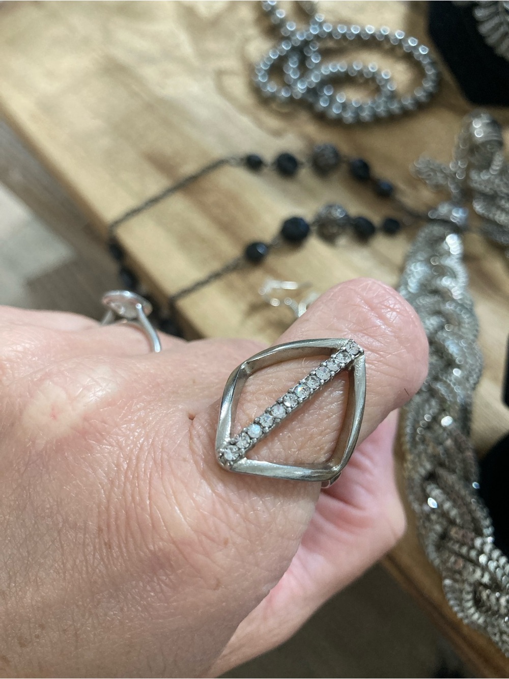 Mixed media - silver tone vintage|modern jewelry bundle - Picture 4 of 16